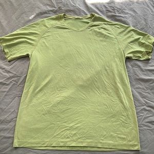 Mens Lululemon shirt Large